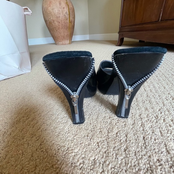 Steven Heels with Zippers - Picture 3 of 4